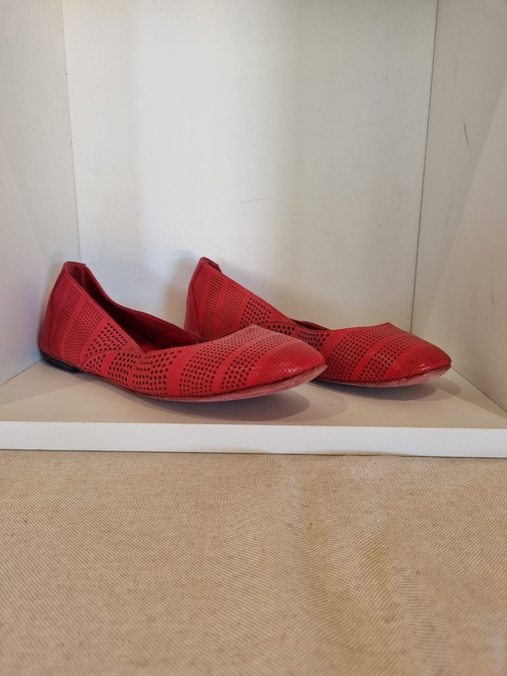 Elk red leather ballet flats size 36