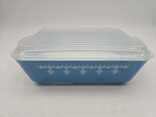 Vintage PYREX Blue Snowflake Garland 503 Refrigerator Dish 1 1/2 Qt  Glass Lid