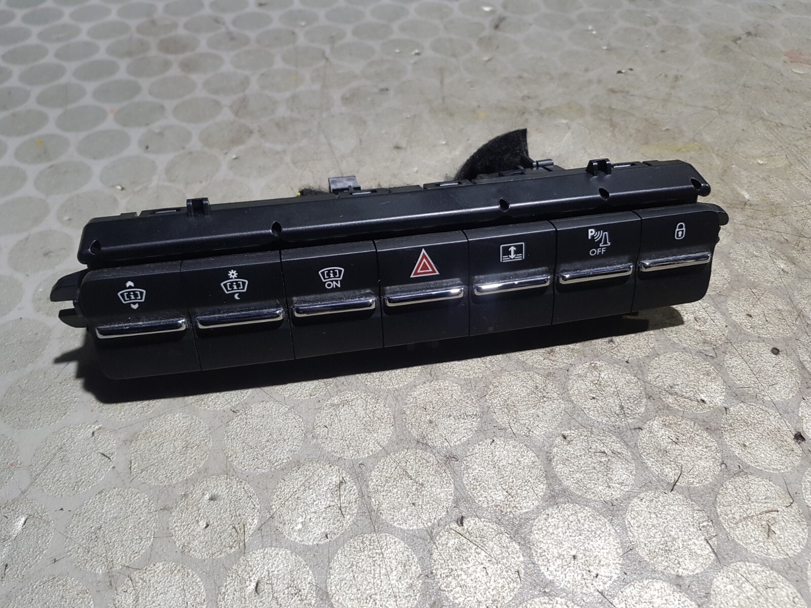 Peugeot 5008 Center Dash Control Switch Panel 98084589ZD for sale 