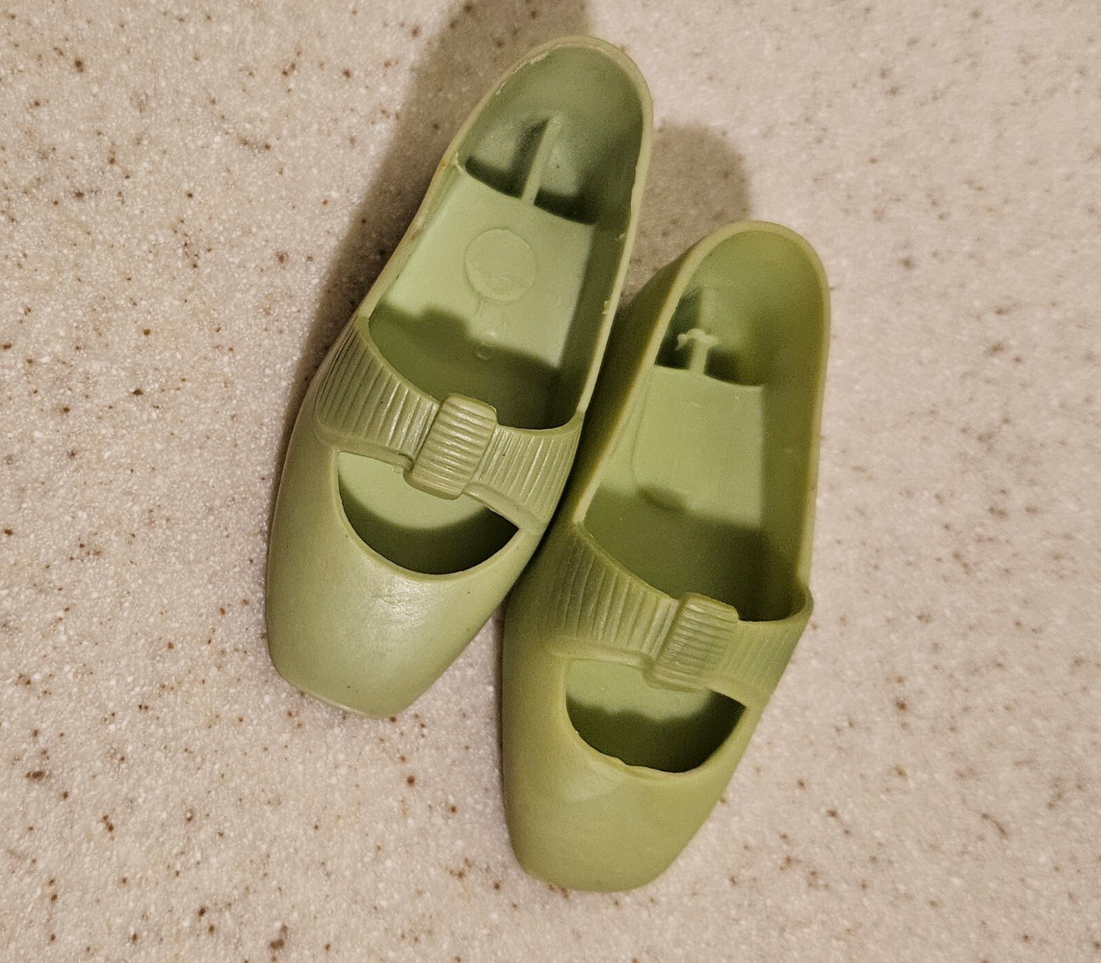 Vintage Ideal Crissy Doll Shoes Green Bow Strap Shoes for 18 Inch Dolls 