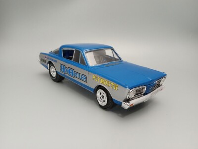 1/25 Scale Model Kit '66 Plymouth Barracuda Funny Car 'Hemi