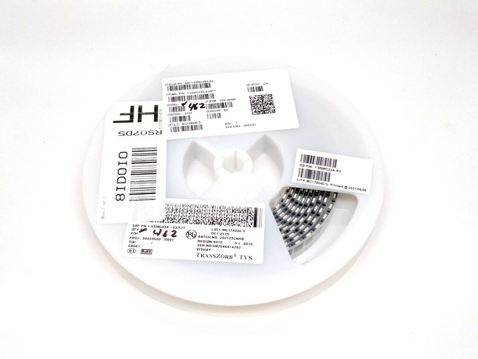 Vishay 1.5SMC33A-E3/57T General Semiconductors ESD/TVS Diodes REEL OF 460
