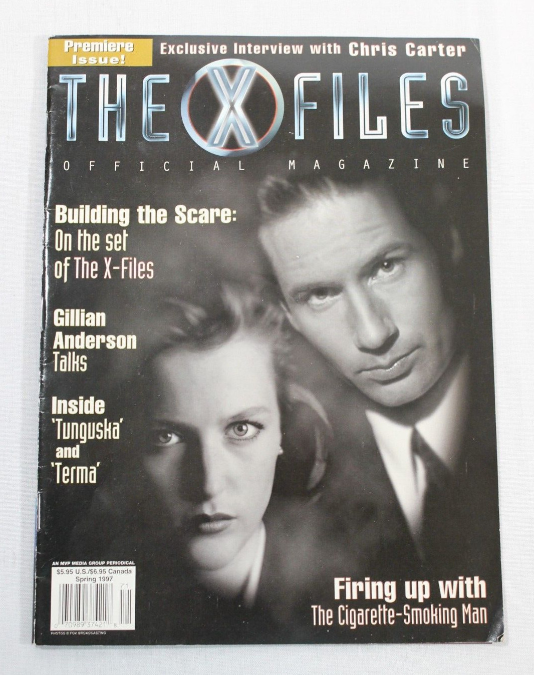 The X-Files Official Magazine Premiere Issue - Spring 1997 - Duchovny/Anderson
