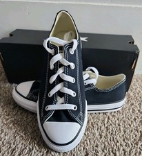 Brand New Kids Chuck Taylor Converse Size 2.5