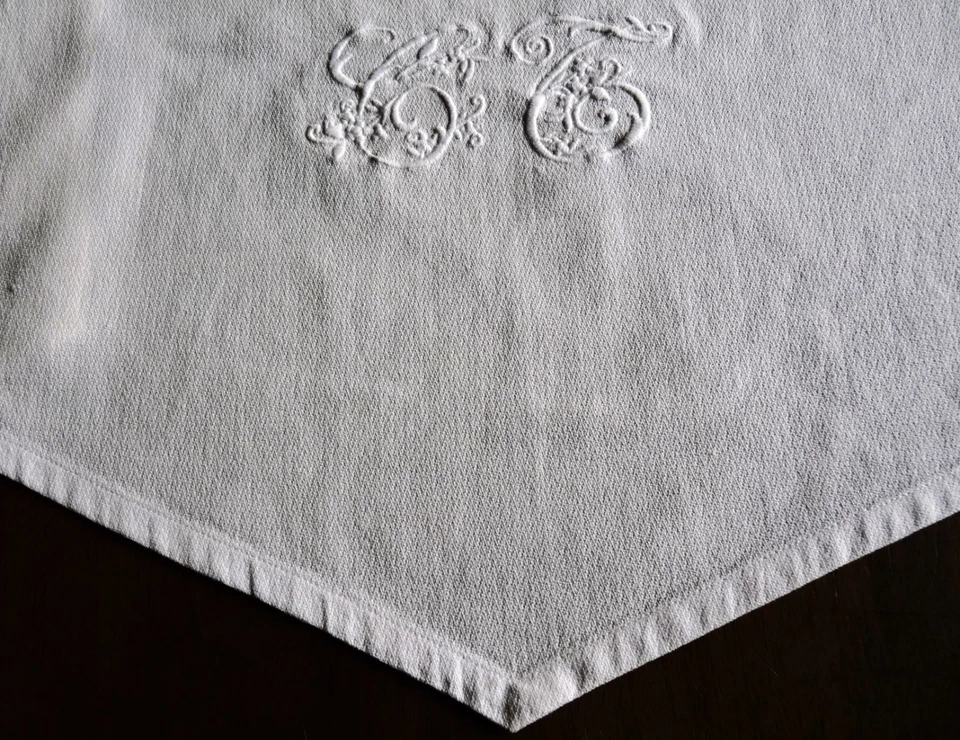 Paire de rideaux/ Brise bise/vue coton blanc en pointes monogramme CT 68 x 87 cm - Photo 4/4