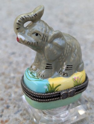Elephant Trinket Box - Porcelain with metal hinge. Free Shipping 