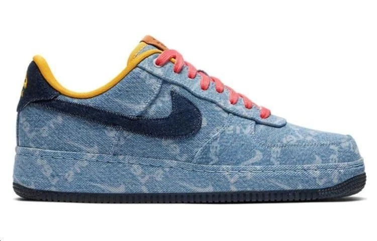 Denim exclusivo bajo Levis x Nike Air Force 1 CV0670-447 Foto 2 de 4