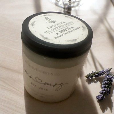 NEW In Box Mr and Mrs. Lavender and Eucalyptus Scent Candle