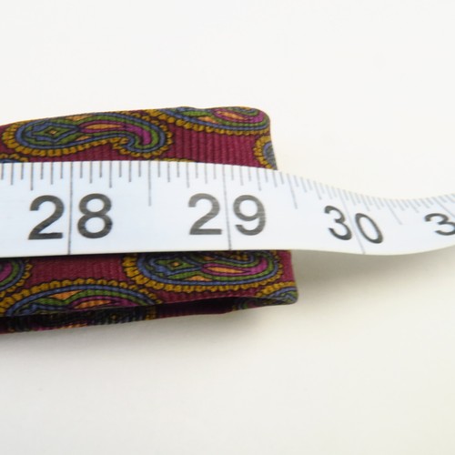 T Harris London Mens Neck Tie Red Colorful Paisley Print Silk USA Made 59x3.5 - Picture 5 of 6