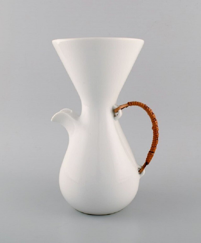 Kenji Fujita for Freeman Lederman. Large modernist jug in white