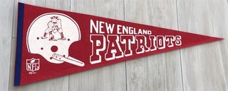 1967 NEW ENGLAND PATRIOTS LARGE 29 INCH PENDANT LOT #4