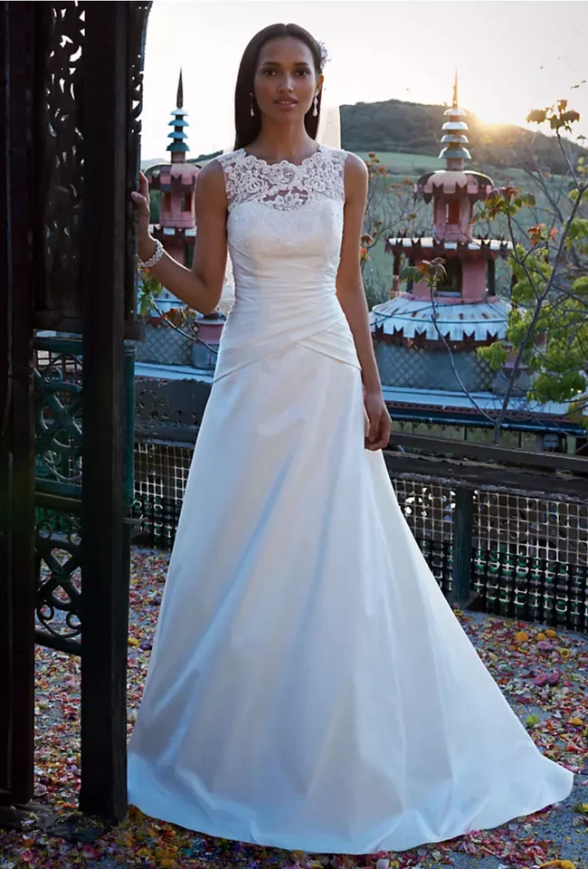 Davids Bridal WG3529 Ivory Sz 12 NEW w/Veil - Image 3 of 4