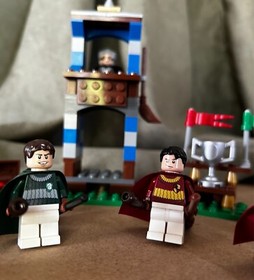 LEGO Harry Potter: Quidditch Match (4737)