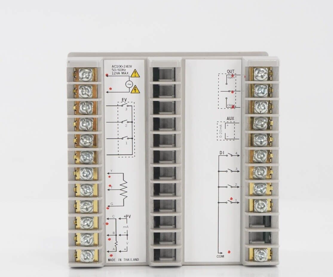 その他 R36TR1UA2100 Azbil R36TR1UA2100 digital indicating controller Used From