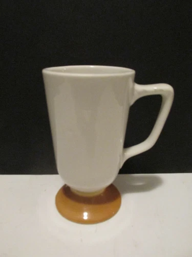 VINTAGE HOMER LAUGHLIN FOOTED COFFEE MUG/CUP