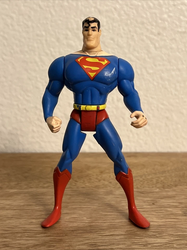 Boneco de ação Superman Justice League DC Universe 5” brinquedo de PVC sólido DC Comics - Imagem 3 de 4