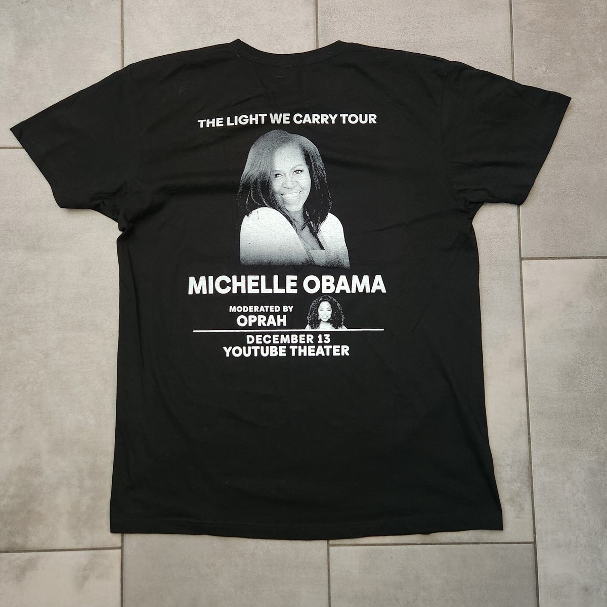 michelle obama the light we carry Double-sided Graphic T-shirt