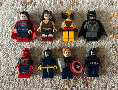 LEGO  Marvel - Minifiguren: Thor, Wonder Woman, Wolverine, Capt. America u.a