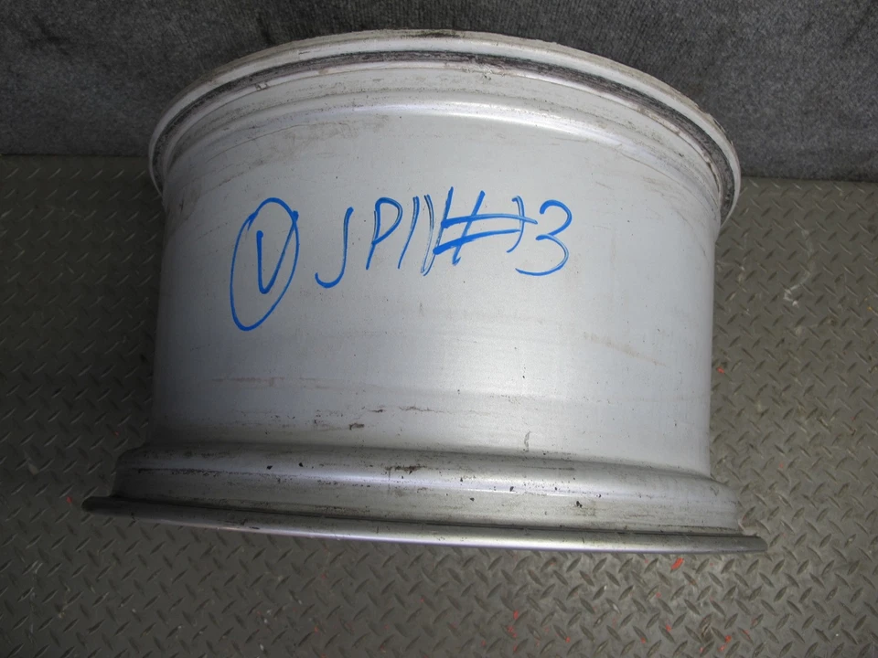 Llanta trasera de aleación 18" de fábrica Porsche 911 996 2002-2005 18x10J ET65 Foto 2 de 4