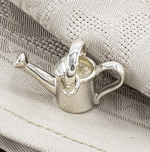 Tiffany & CO Plata de Ley 925 Lata de Riego Colgante Dije Jardinería Primavera - Imagen 5 de 7