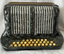 FISARMONICA A BOTTONI FISARMONICA HOHNER CLUB II B SENZA CUSTODIA