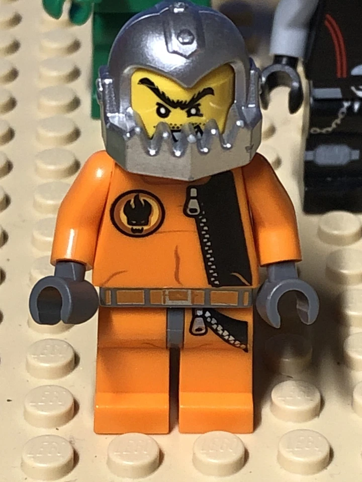 LEGO Minifigures Lot. AGENTS, ATLANTIS, SPACE POLICE - Image 2 of 4