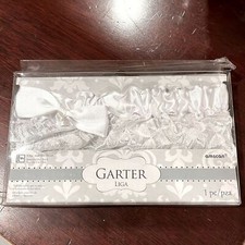 NWOT Bridal garter