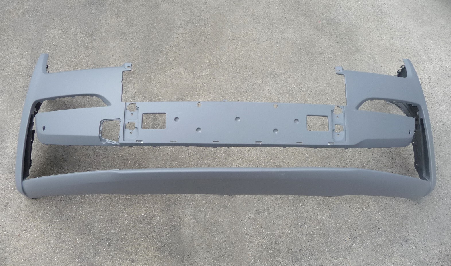 2021 2022 Rolls-Royce Ghost RR21 RR22 Front Bumper Cover 51117495503 OE OEM
