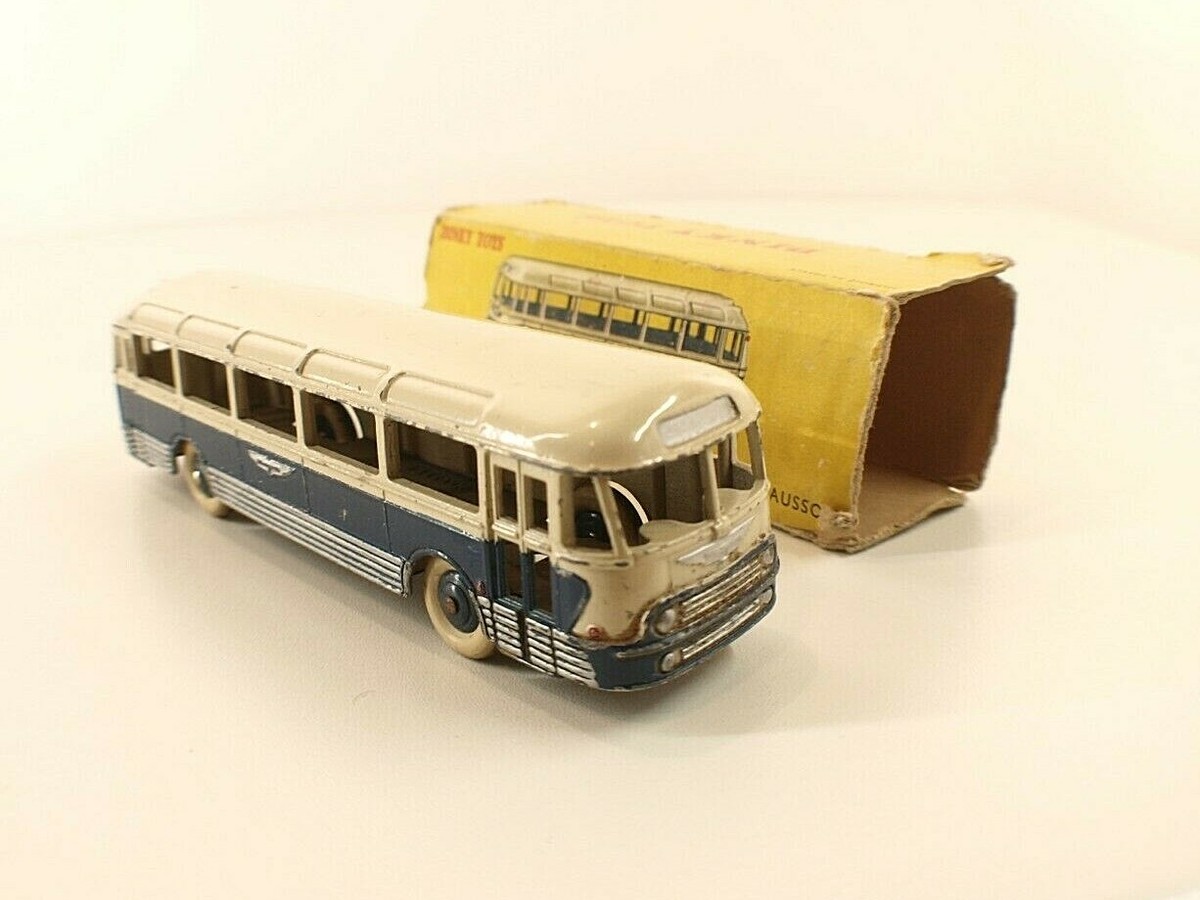 DINKY TOYS Autocar CHAUSSON Réf 29 F Meccano Made in France