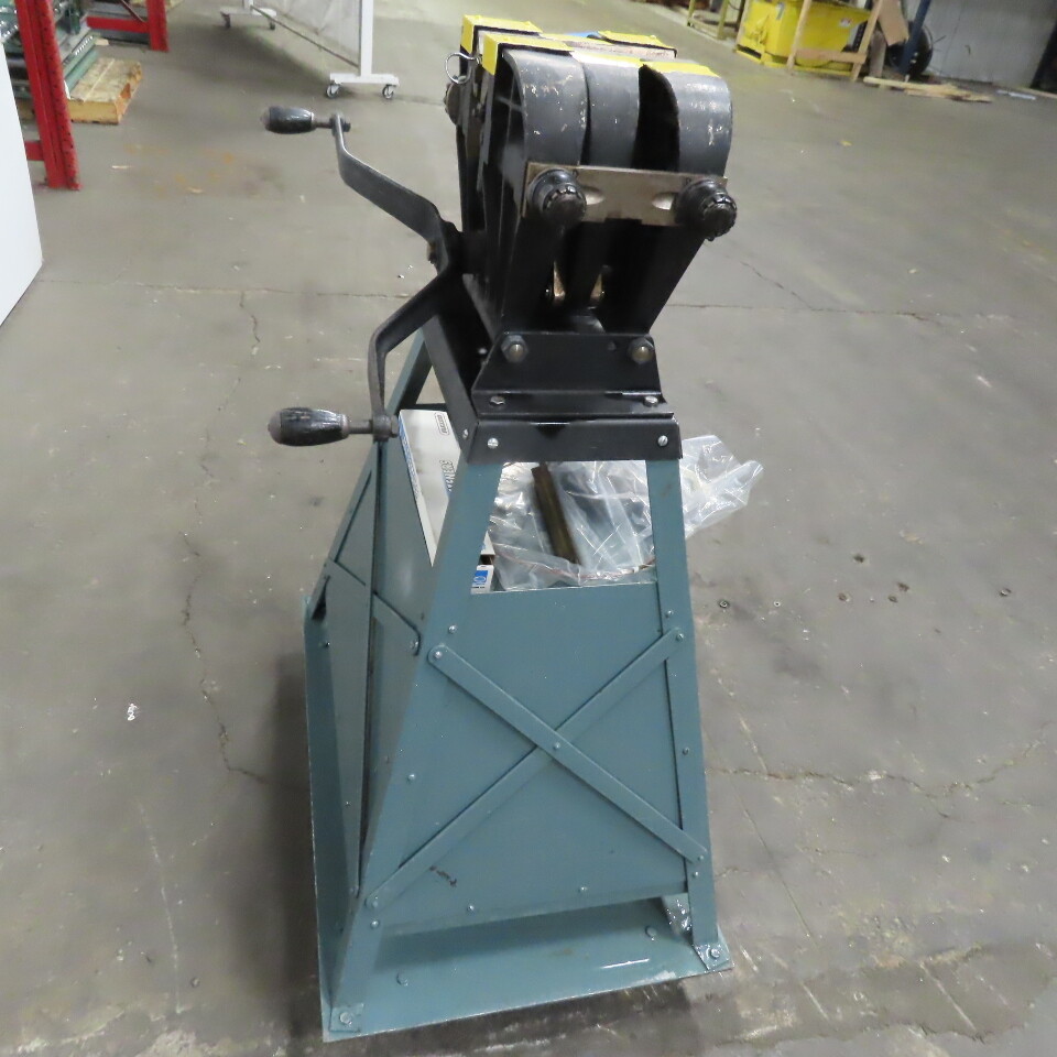 Clipper No. 8 Portable Flat Belt Lacer & Stand eBay