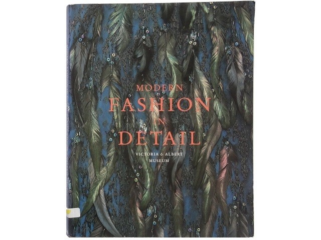 Y0121 Modern fashion photo bookBookOne Piecees