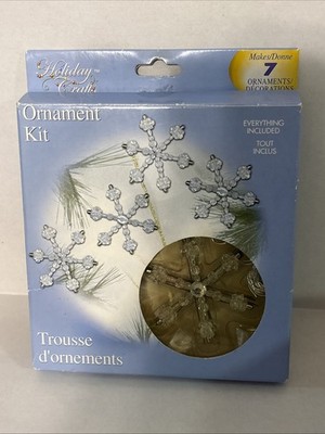 Christmas Ornament Craft Kit Makes 7 Ornament Decorative Snowflakes BRAND NEW