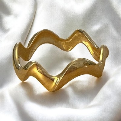 Beautiful Vintage MORGAN TAYLOR Gold Tone Wave Bangle Bracelet