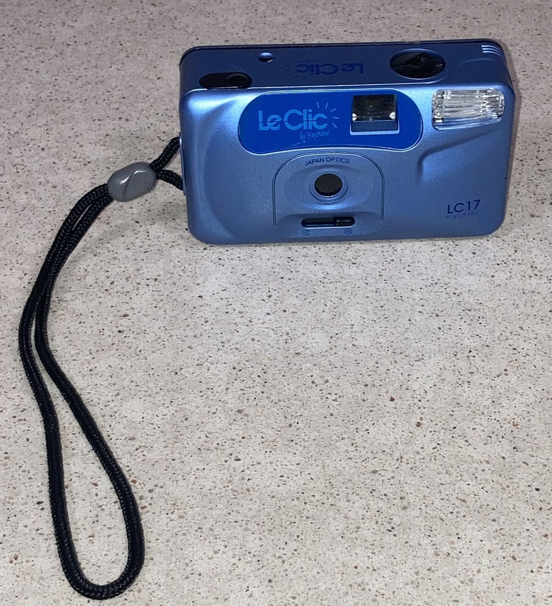 Blue Le Clic by Keystone LC17 Focus Free 35mm Camera