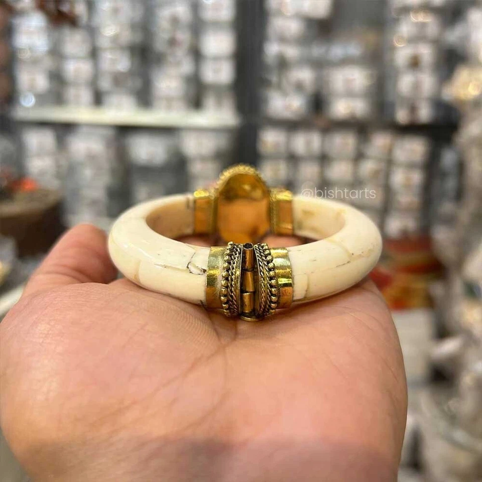 Brazalete de hueso natural con ónix negro aspecto antiguo brazalete joyería bohemia Foto 2 de 4