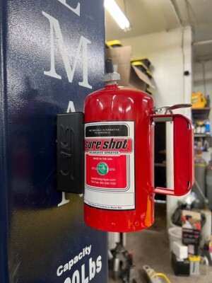 STS Auto Design STSSS   Magnetic Sure Shot Canister Holder for Toolboxes & Works