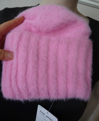 NWT Free People head in the clouds fuzzy beanie Retail $38  display picture 2