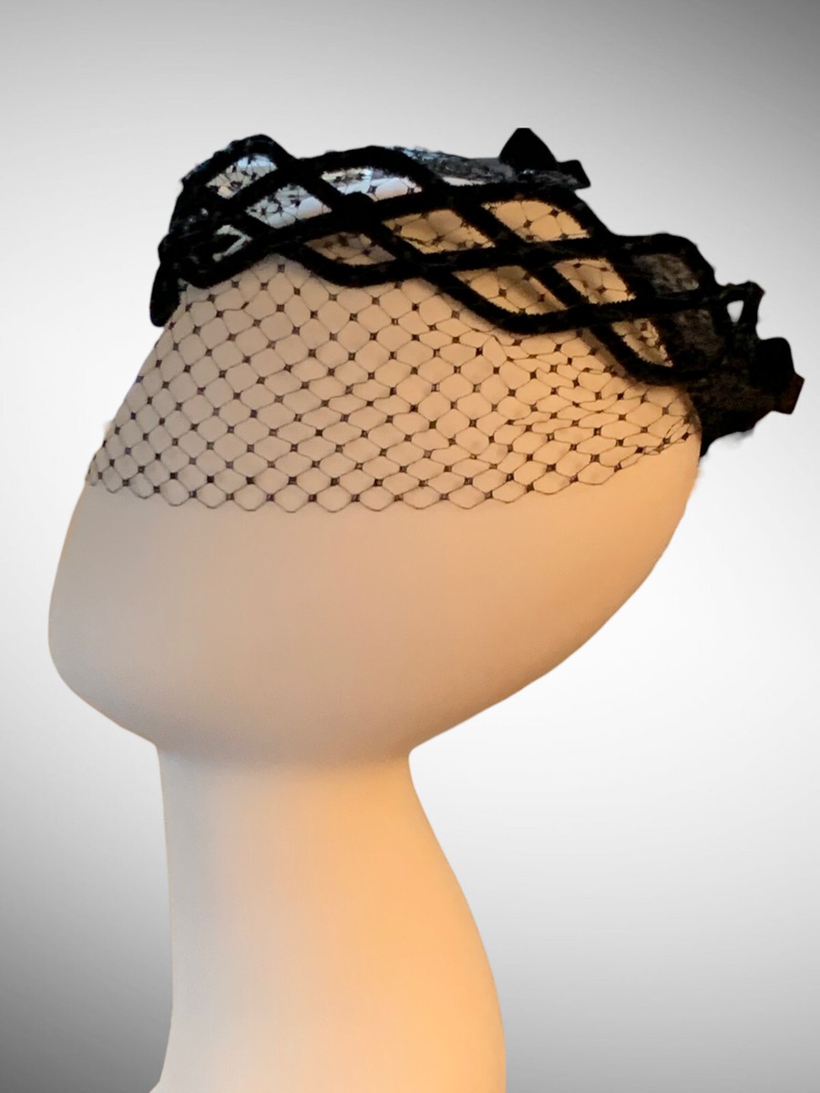 Vintage 1940s 1950s Black Lattice Style Fascinator with  display picture 3
