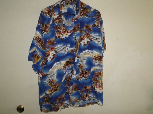 Hilo Hattie 4XL Hawaiian T-shirt Made in Hawaii 4XL Floral 100% Rayon - Picture 2 of 7