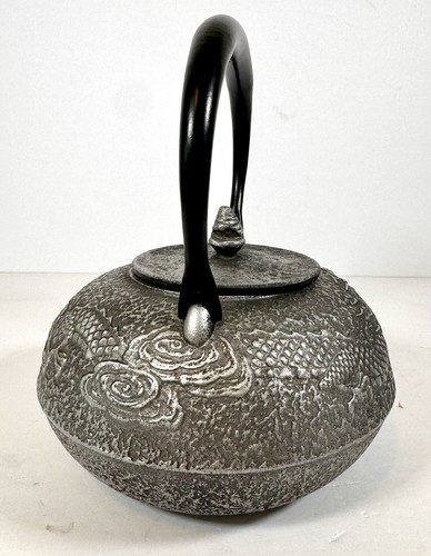 TETSUBIN Iron Kettle Nanbu Nambu Dragon Teapot Pot Japan Vintage Marked - Picture 4 of 8