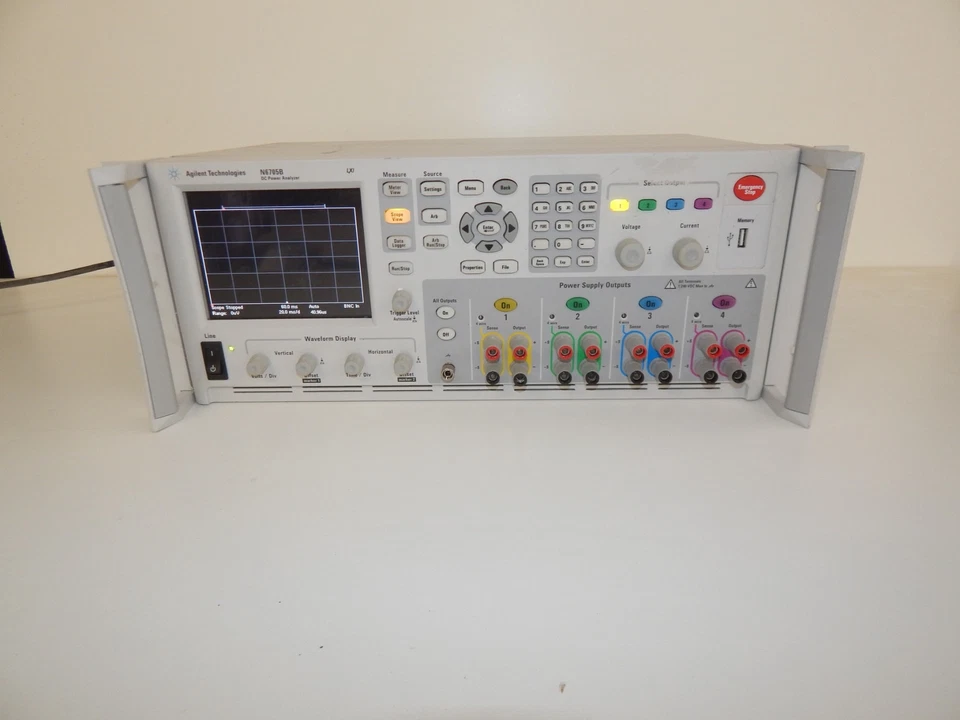 AGILENT N6705B DC POWER ANALYZER (LYW44) - Image 2 of 4