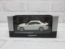 Miniature car 1/43 Kyosho Toyota Crown Hybrid Athlete G White Pearl Crystal Shin