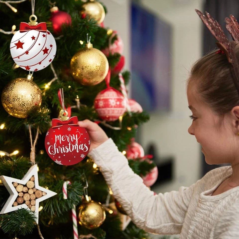 Bola de Navidad roja y blanca diseño colgante adornos de madera decoración de árbol de vacaciones Foto 3 de 4