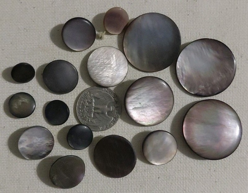 Mixed Lot of 16 Vintage Carved Mother of Pearl Shank Buttons, Pretty Purples
