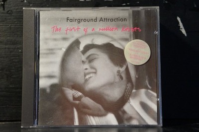 Fairground Attraction - The First Of A Million Kisses