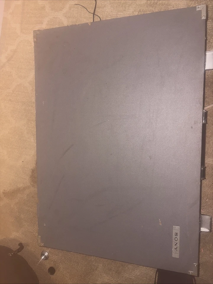 Vintage Sony DCR-VX2100 3CCD MiniDV Handycam Pro Camcorder – Low Light – Tested - Image 2 of 4