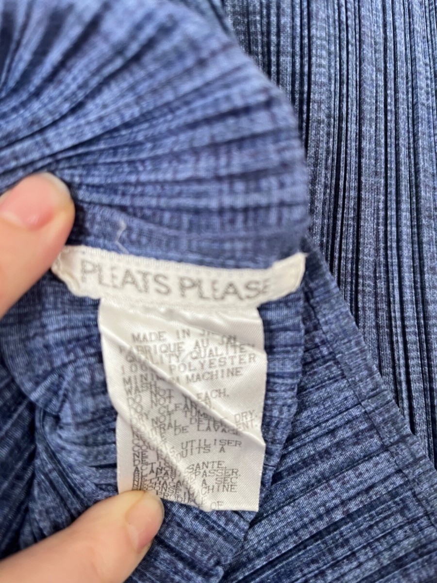 ISSEY MIYAKE Pleats Please Sleeveless Top Indigo Blue Size 3 ISSEY MIYAKE Pleats Please Sleeveless Top Indigo Blue Size 3