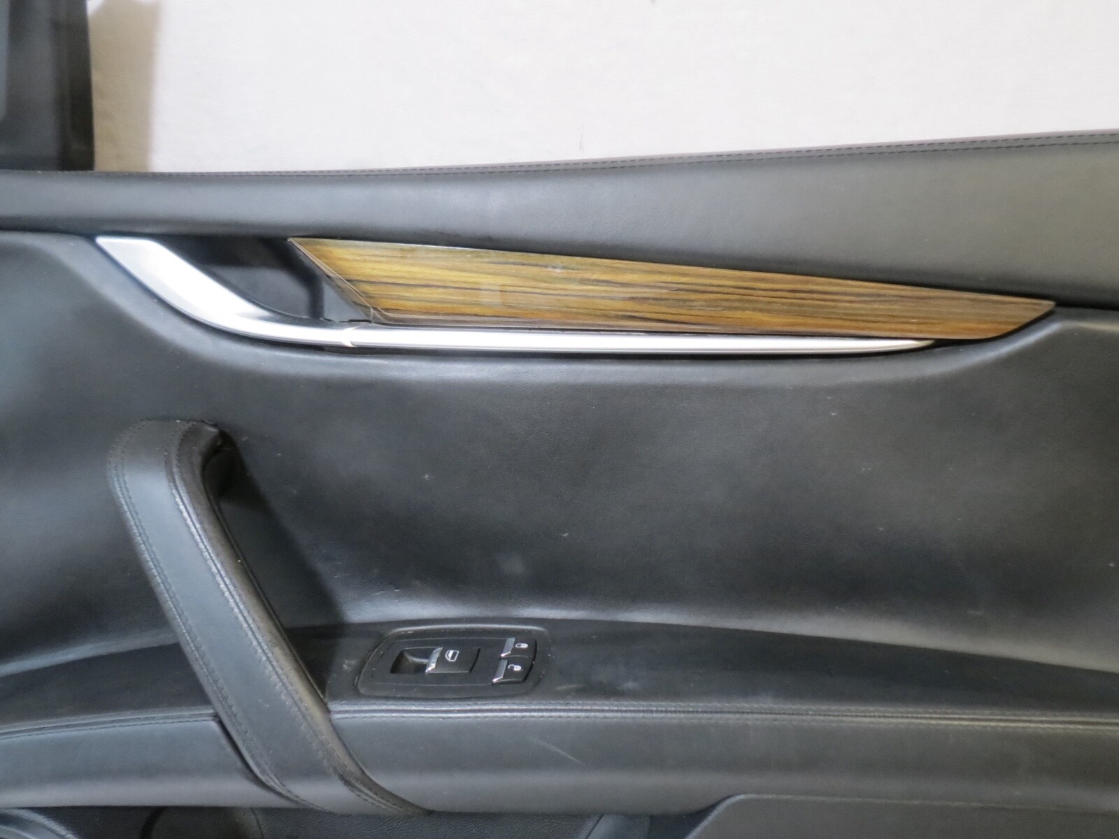 ✅ 14-19 MASERATI GHIBLI Front Right PASSENGER Side Door Panel Bezel Skirt OEM