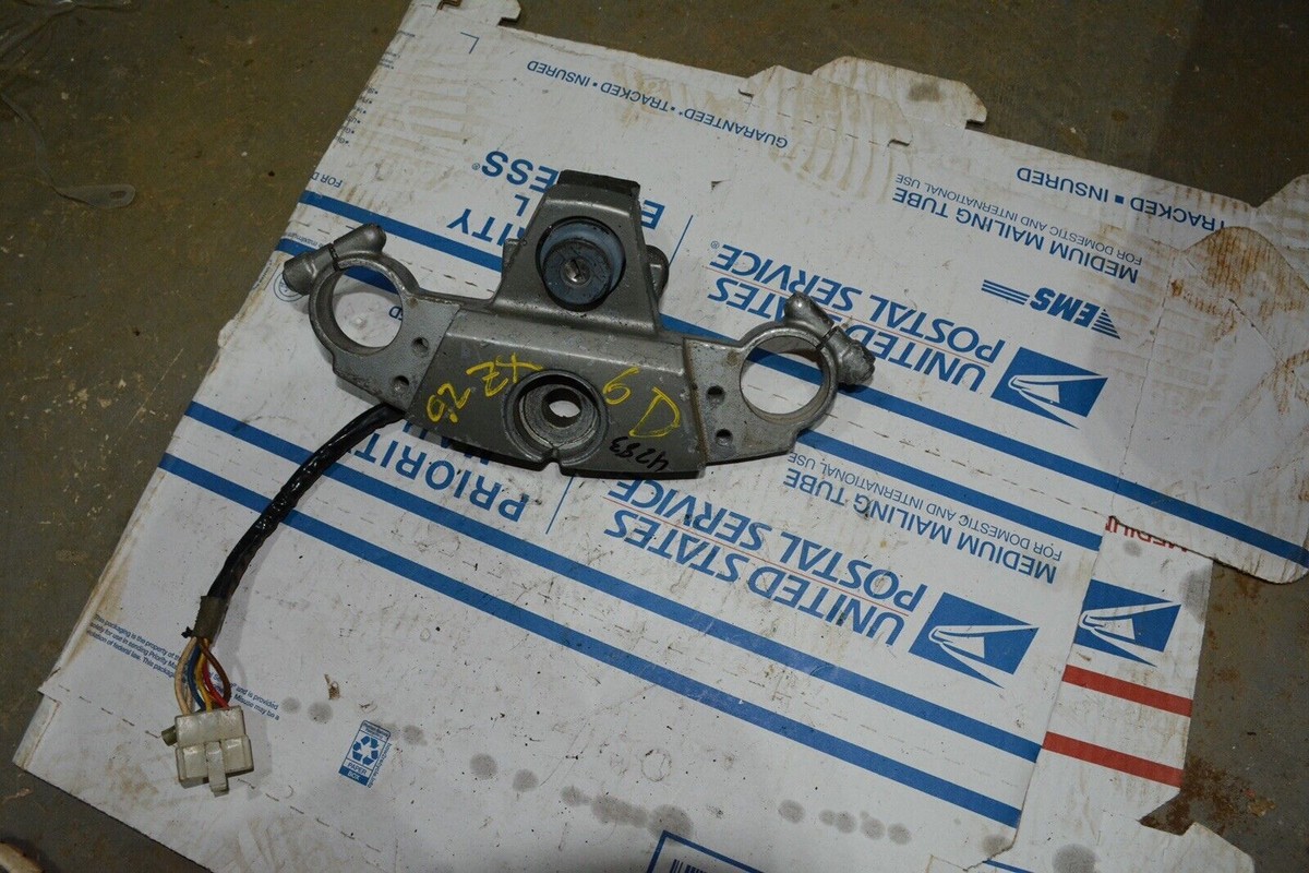90-93 KAWASAKI NINJA ZX6 ZX600D FRONT FORKS CLAMP UPPER Tree | eBay