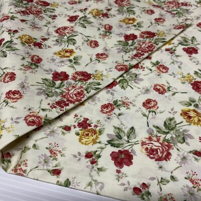 £5.99 Blumen Rosen Beatrice Vintage-Stil Baumwolle Popeline Kleiderstoff M1906